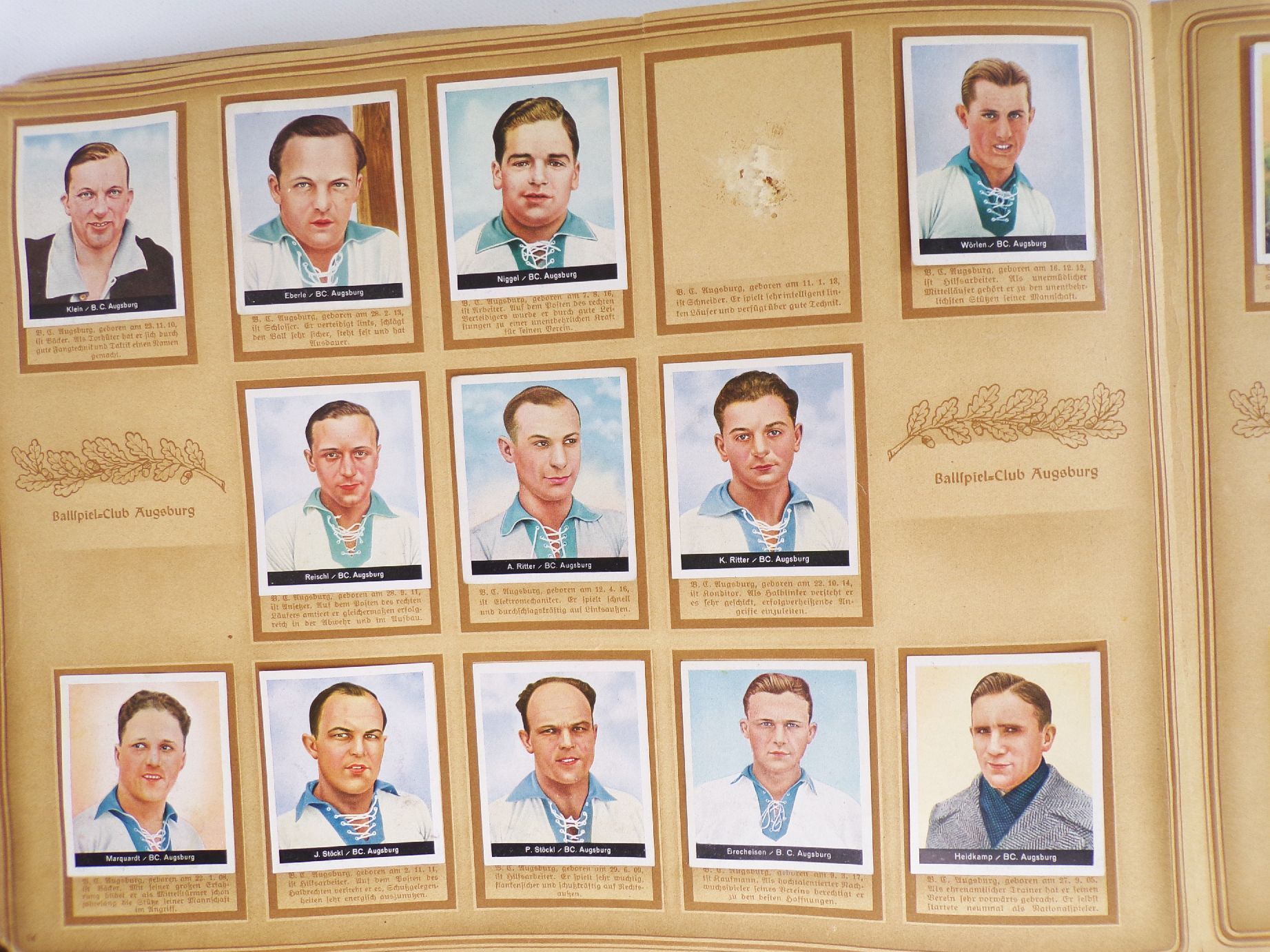 Hinein Fußball Sammelbilderalbum Cigarettenfabrik Müller Dresden um 1930 Hinein Fußball Sammelbilderalbum Cigarettenfabrik Müller Dresden um 1930