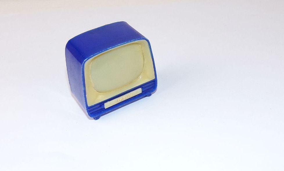 DDR Fernseher Gucki Souvenir Berlin Klick TV Bildbetrachter Spielzeug DDR Fernseher Gucki Souvenir Berlin Klick TV Bildbetrachter Spielzeug