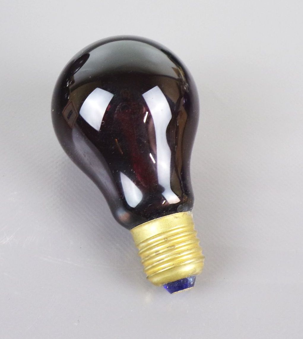 Alte Osram Glühleuchte Rot E27 220 V 60 W Rotlicht vintage