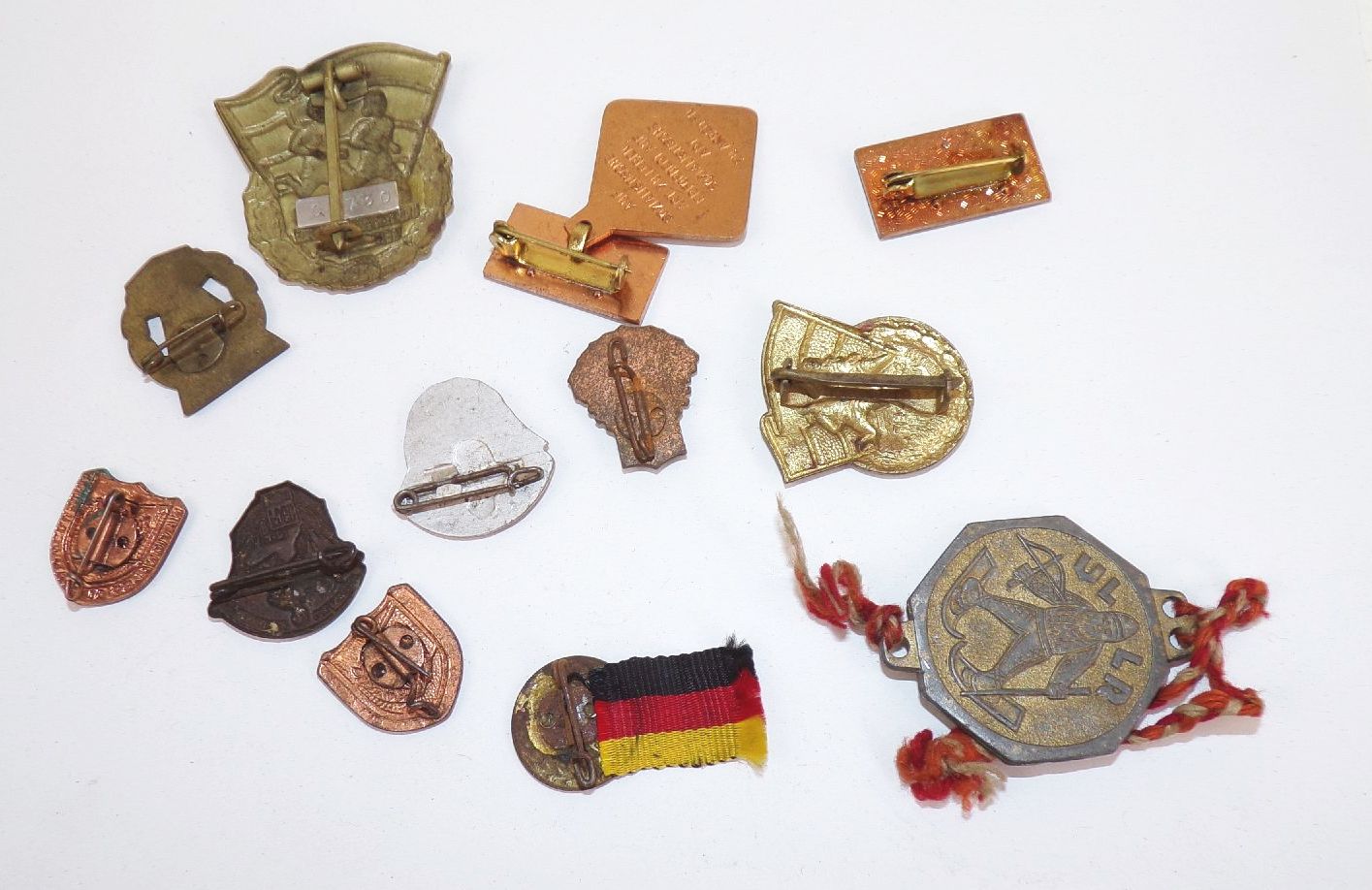 Konvolut DDR Abzeichen 