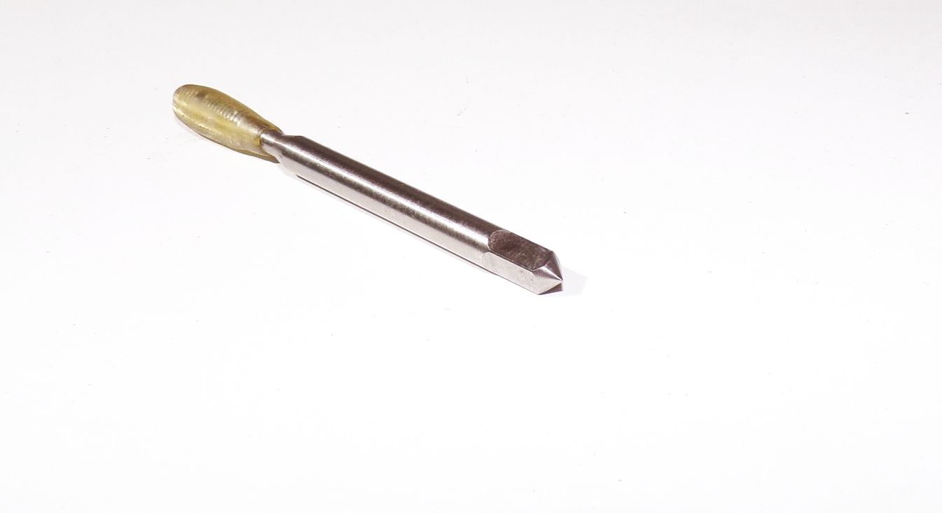 Gewindebohrer 105F/3 ISO M4 HSS Fertigschneider Gewindeschneider 