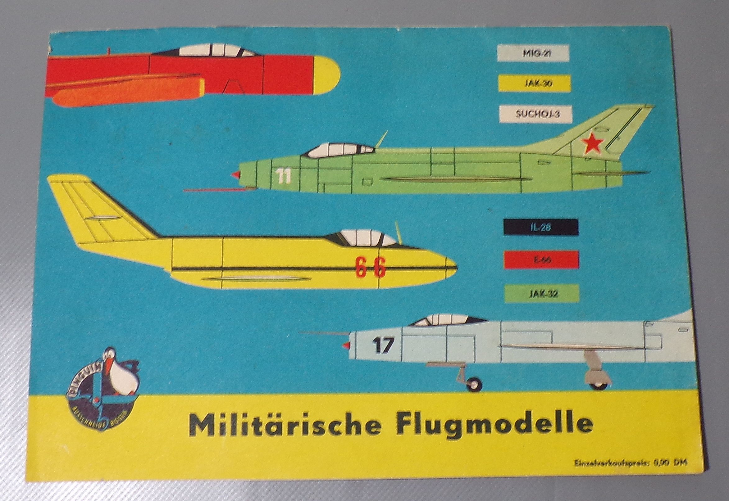 Militärische Flugmodelle Pinguin Ausschneidebogen Modellbogen DDR