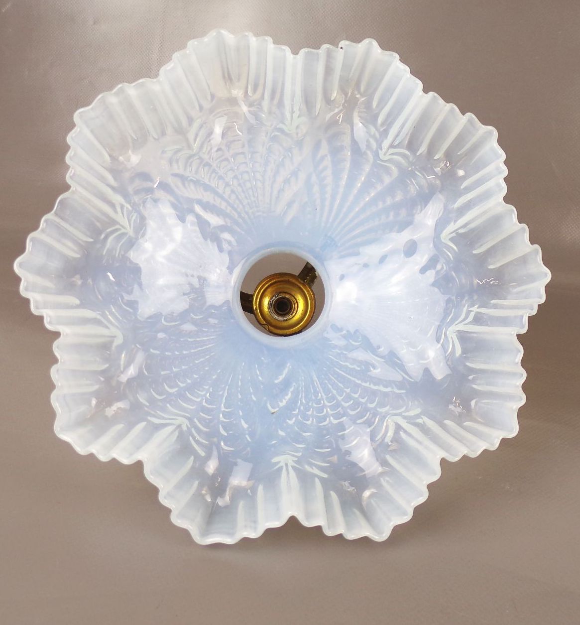 Alte Jugendstilleuchte Deckenlampe Milchglas um 1900 Messing