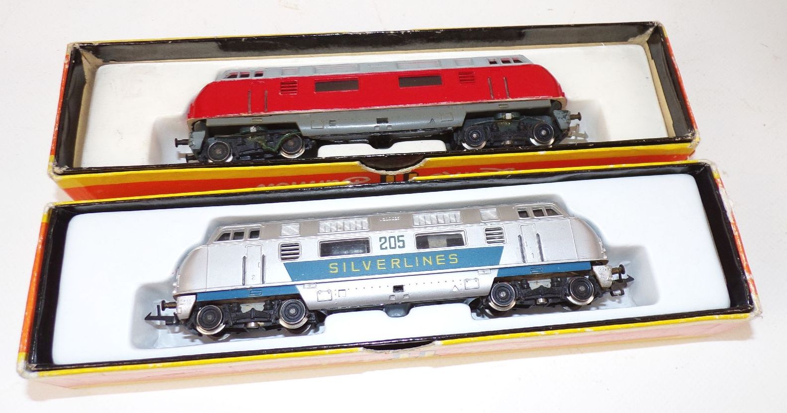 Konvolut H0 Modellbau Häuser Streumaterial Loks Bastlermaterial