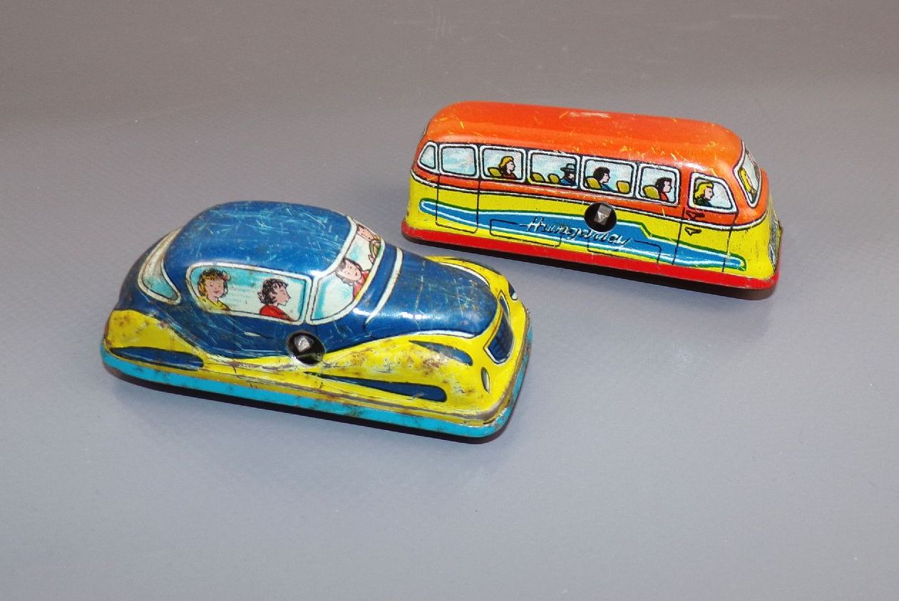 DDR Autobahn Rennbahn Blechspielzeug Autos Ungarn 