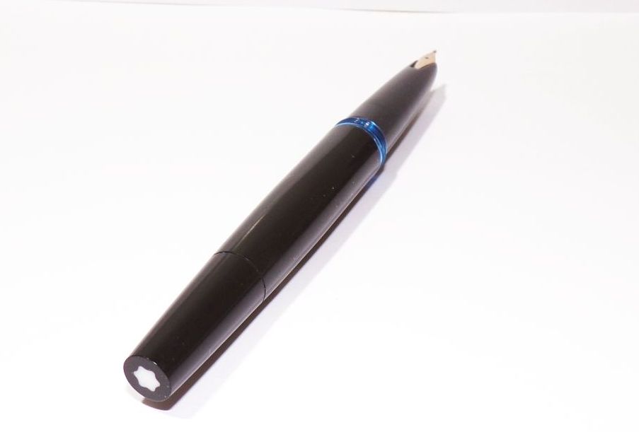 Montblanc No 32 Füllfederhalter 585er Goldfeder 