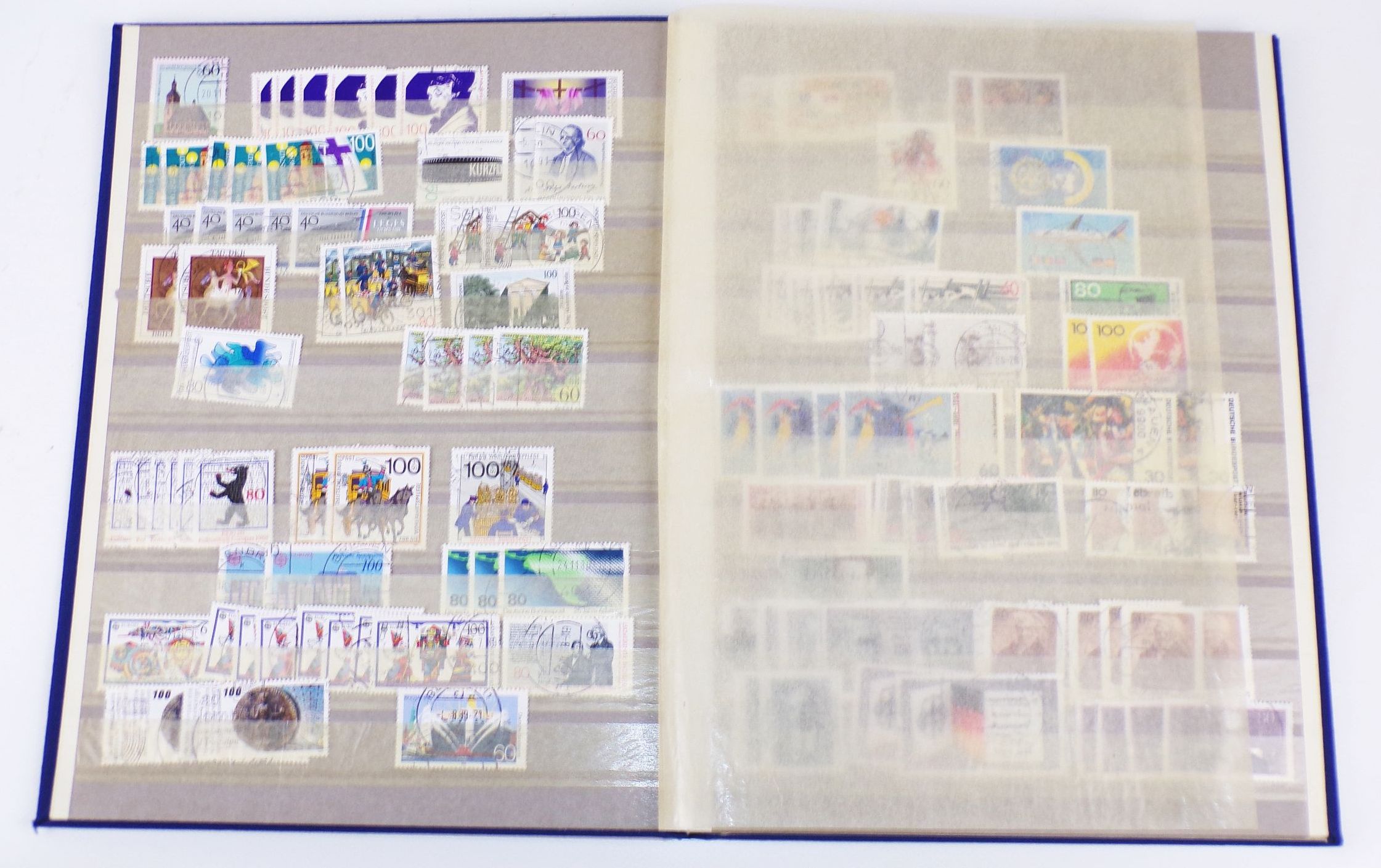 Briefmarken Sammlung Schwerpunkt DDR wenig BRD kaum Ausland 31 Alben 
