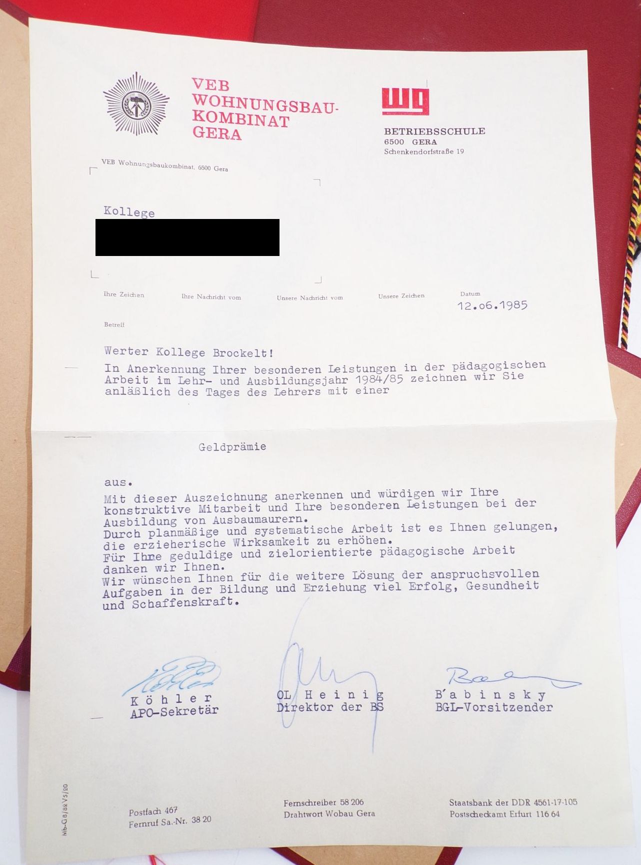 Konvolut DDR Abzeichen Urkunden