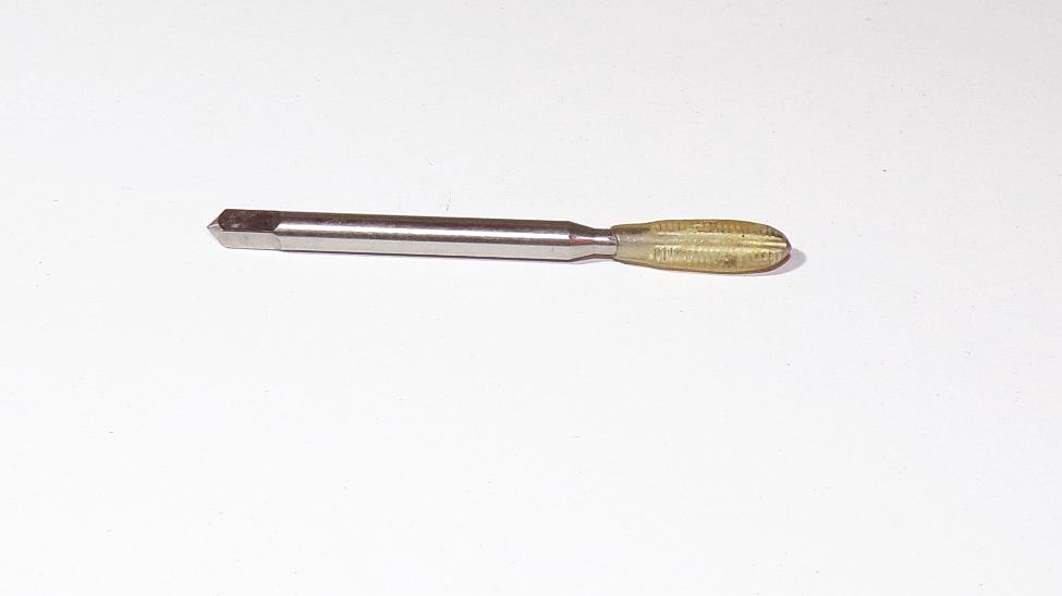 Gewindebohrer 105F/3 ISO M4 HSS Fertigschneider Gewindeschneider 