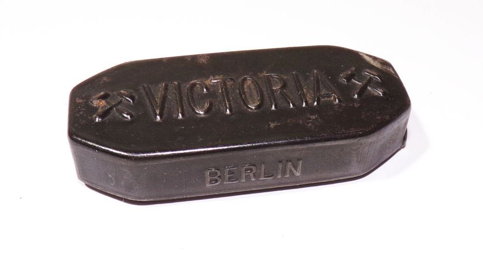 Victoria Brikett Zigaretten Abschneider Niederlausitz Kohlenwerke Zigarillo 