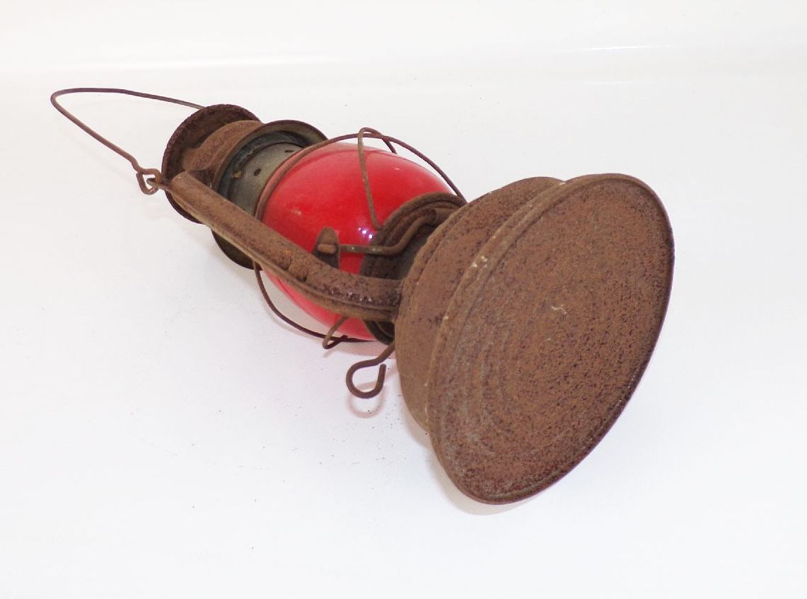 Petroleumlampe Bat 159 Rot alte Sturmlaterne Petroleumlampe Bat 159 Rot alte Sturmlaterne