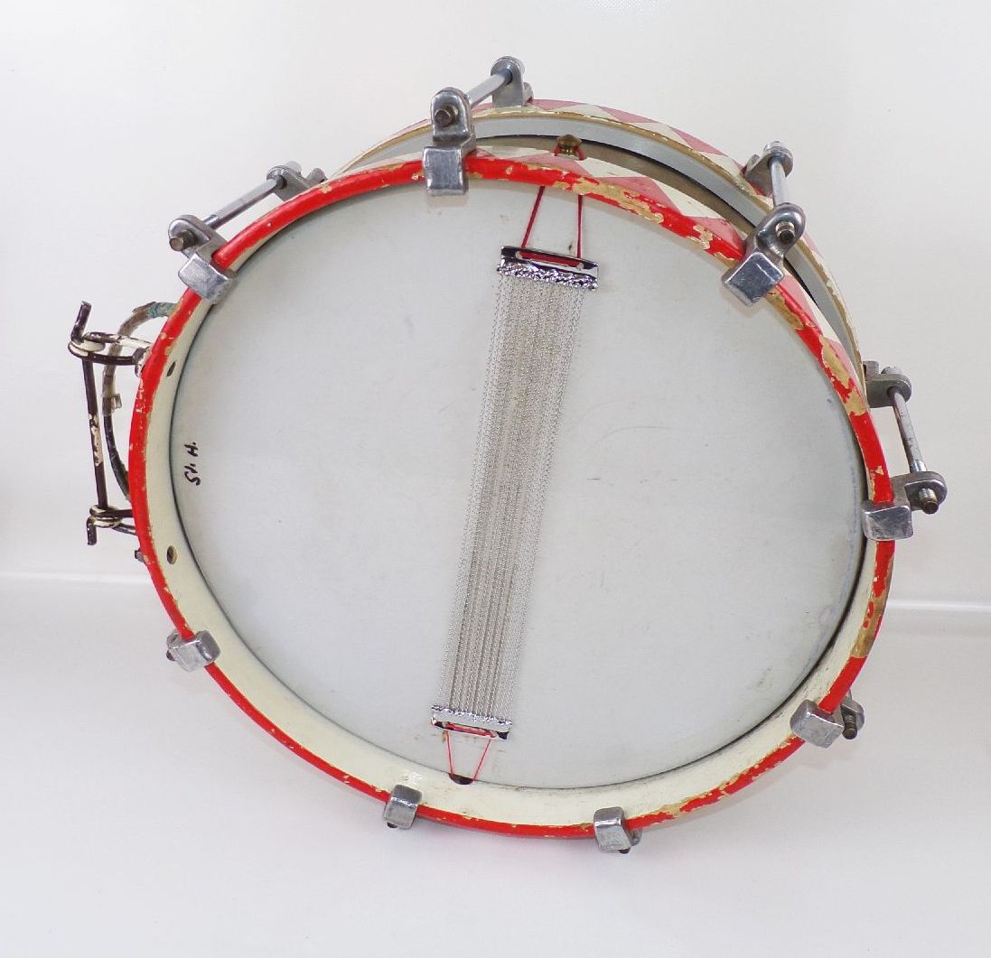 Alte Trommel Marschtrommel mit drumsticks Vintage Musikinstrument Drums