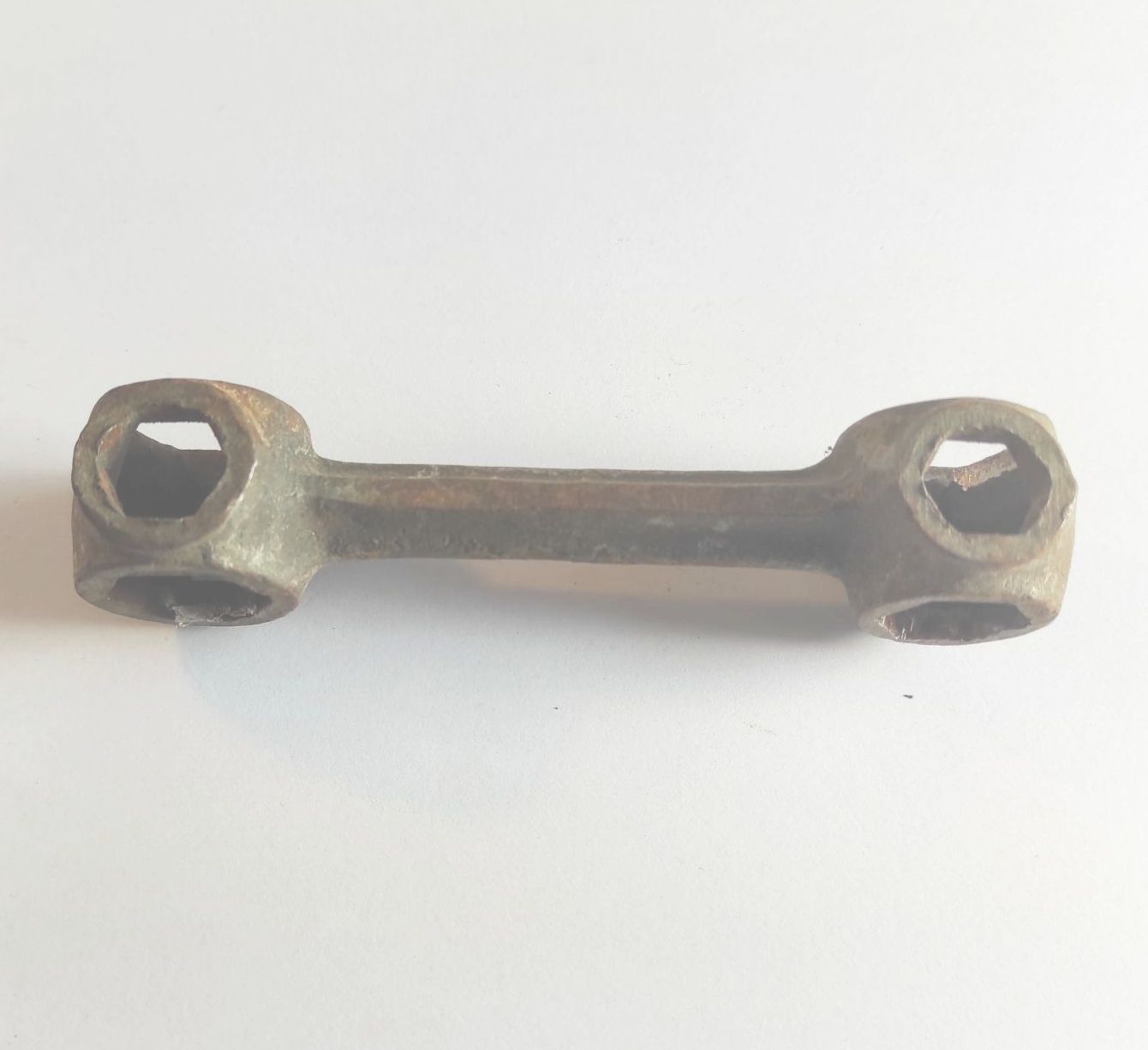 Altes Zweirad Werkzeug Knochen 6 kant Fahrradschlüssel Altes Zweirad Werkzeug Knochen 6 kant Fahrradschlüssel