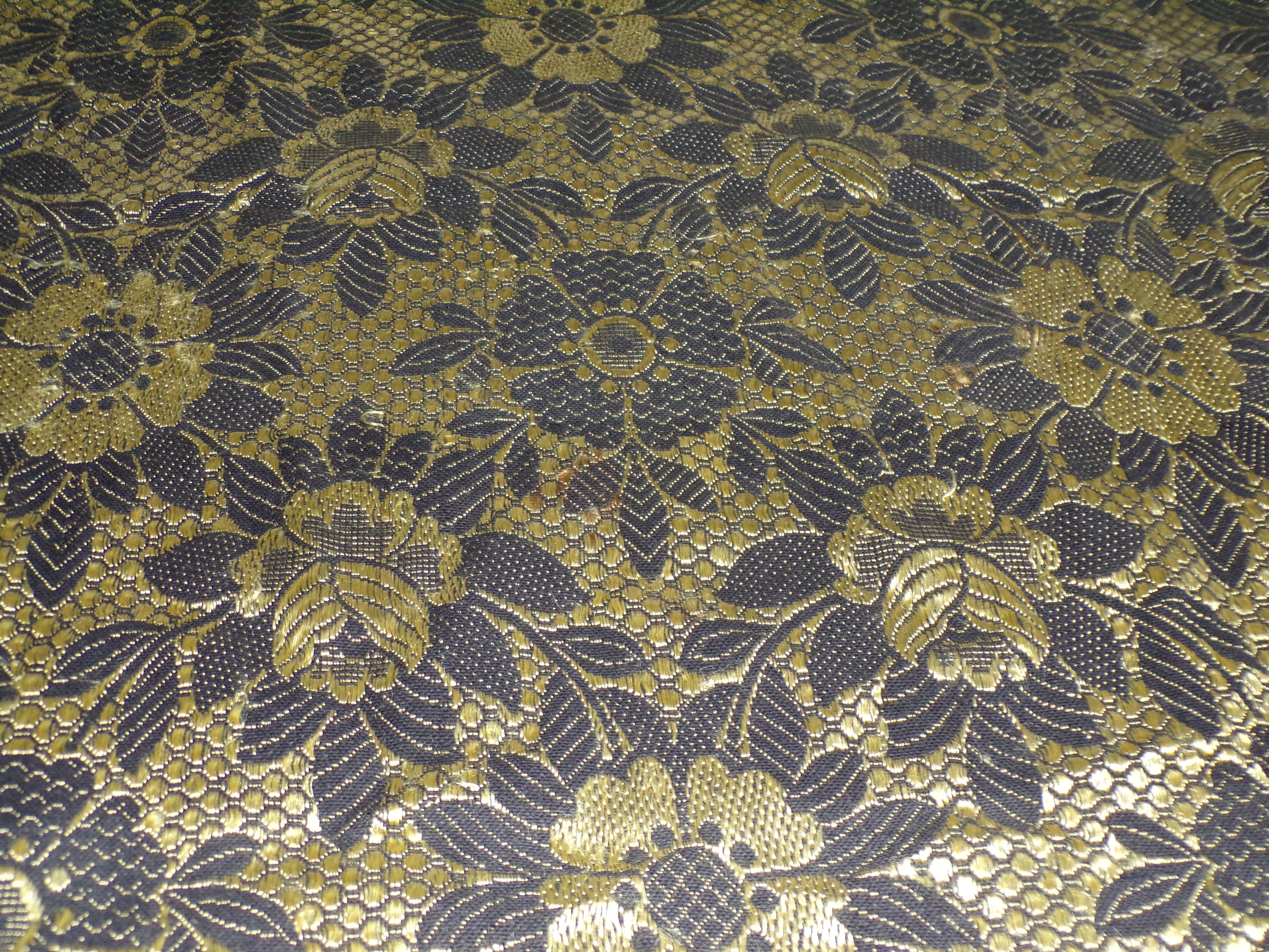 Tischdecke um 1900 Stickerei Seidenglanz Überwurf 