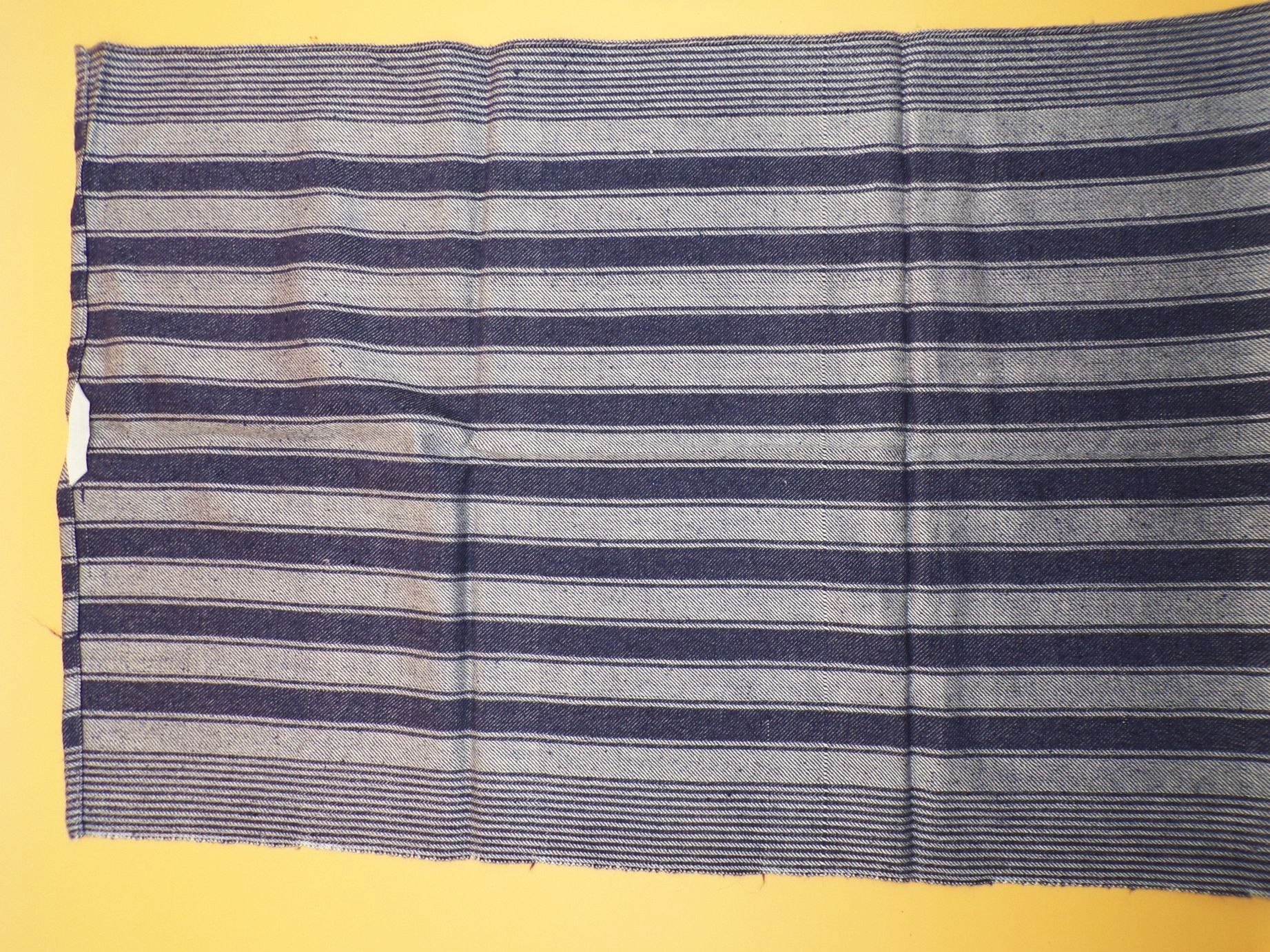 2 x altes Handtuch blau weiss Vintage Grubentuch Werkstatttuch DDR 2 x altes Handtuch blau weiss Vintage Grubentuch Werkstatttuch DDR