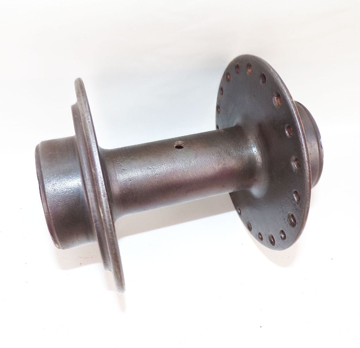 Alte Motorradnabe Achse 20 Loch Oldtimer wohl Hinterradnabe 