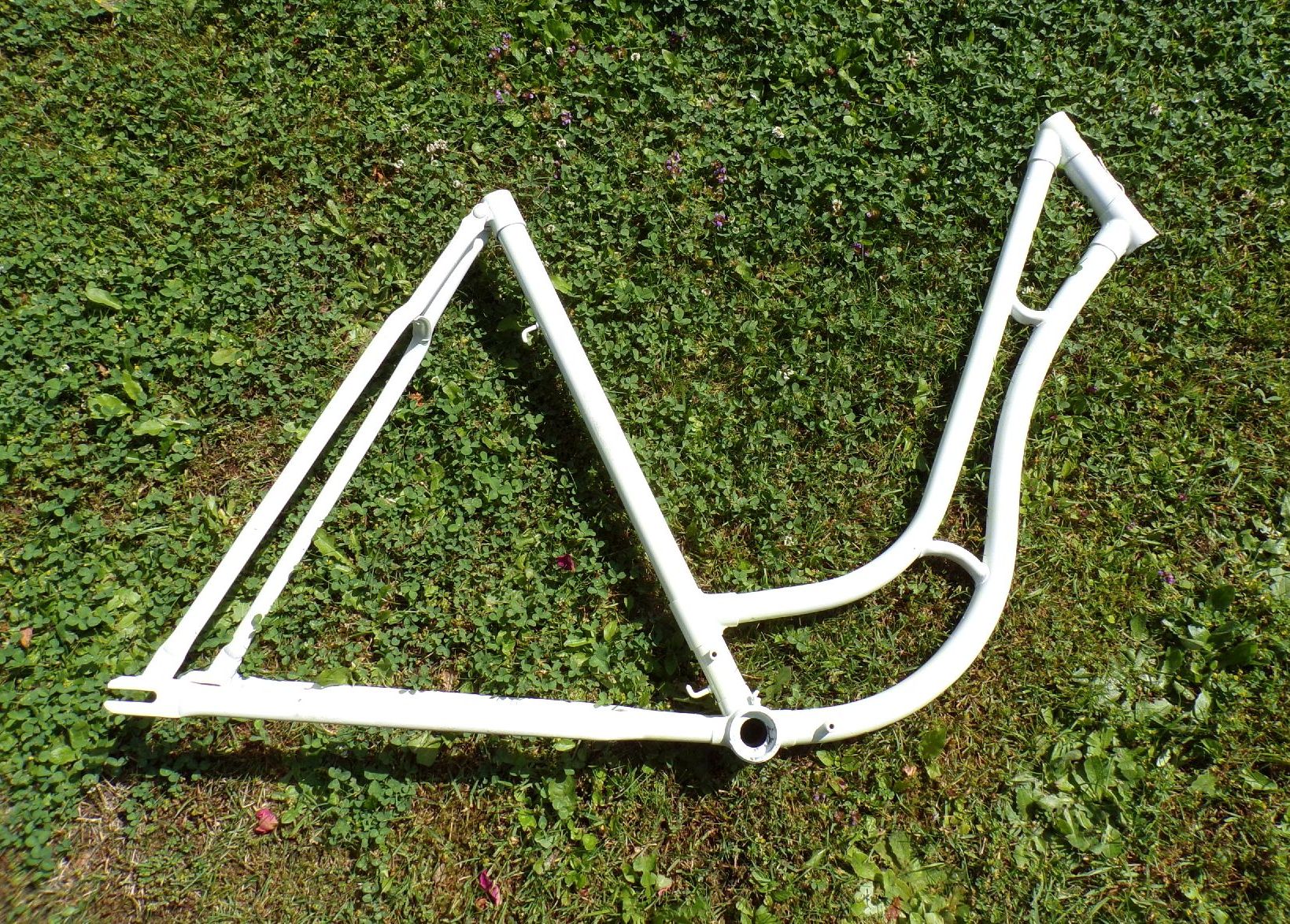 DDR Fahrradrahmen wohl Mifa 26 Zoll Damenrad mit Fahrradgabel grundiert