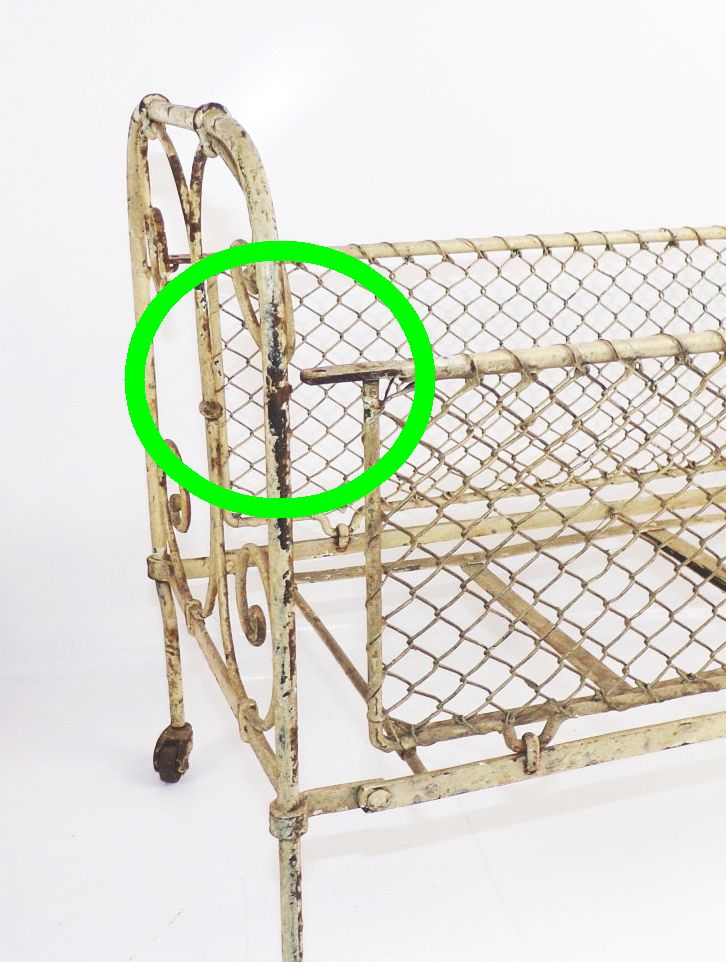 Altes Puppenbett Metall Shabby Vintage Deko Bett Antik