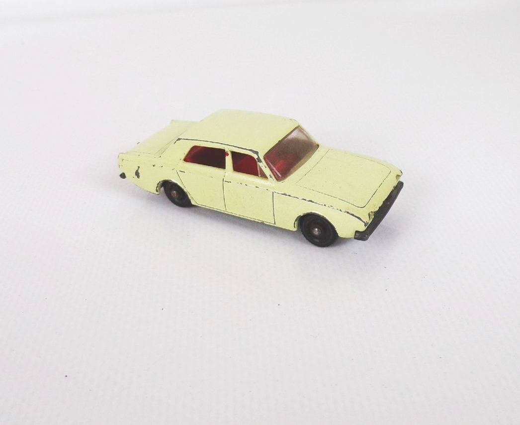 Lesney Modellauto Ford Corsair Matchbox Series No 45 Lesney Modellauto Ford Corsair Matchbox Series No 45