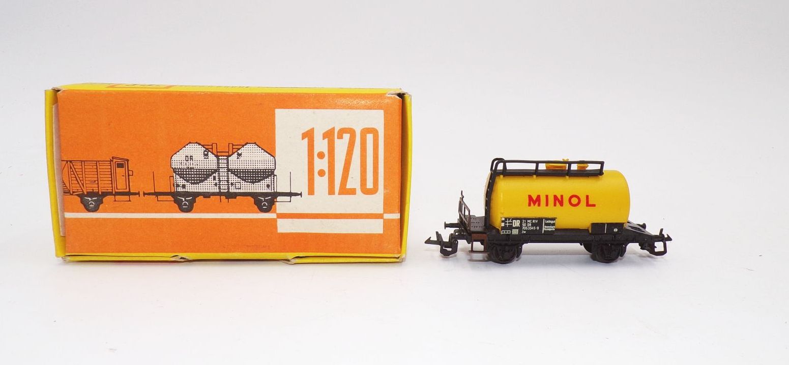 Zeuke TT Minol Kesselwagen analog DDR Zeuke TT Minol Kesselwagen analog DDR
