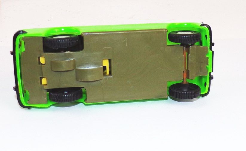 Plasticart Wartburg hellgrün mit Originalkarton DDR Spielzeug