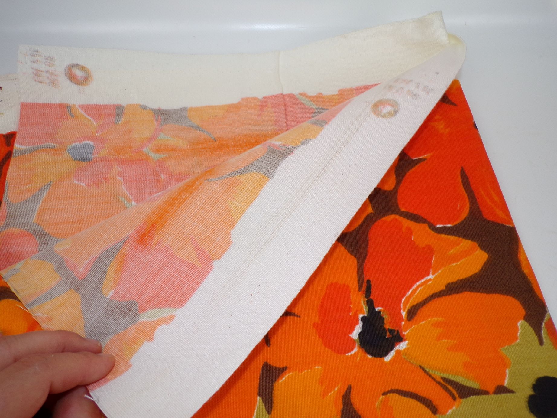 Alter DDR Bezugsstoff Markisenstoff Hollywood Schaukel Blumen Hippie 70 er Stoff