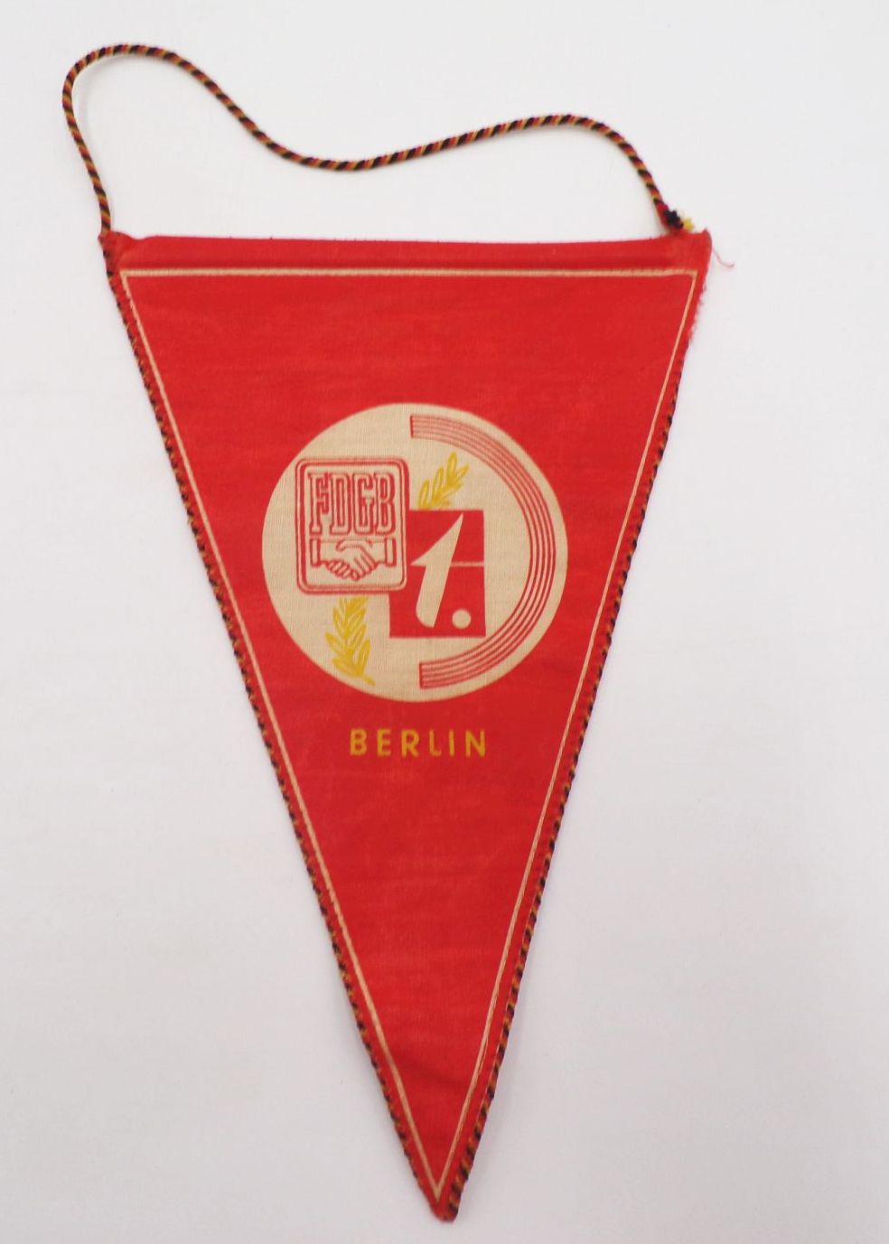 DDR Wimpel internationale Tribüne Bergpreis 1963 Blankenburg Harz FDGB Berlin DDR Wimpel internationale Tribüne Bergpreis 1963 Blankenburg Harz FDGB Berlin