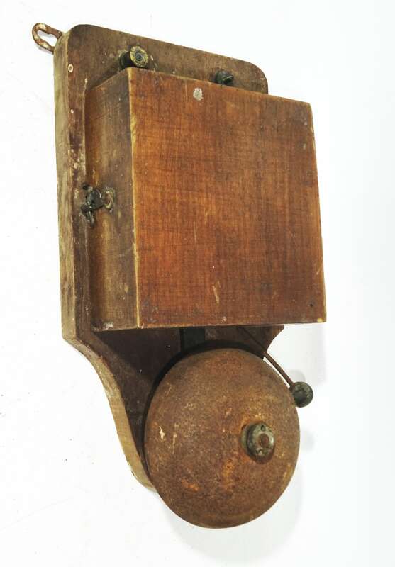True Vintage Klingel Hausklingel Glocke Läute Deko Holz Industrie Design Loft !