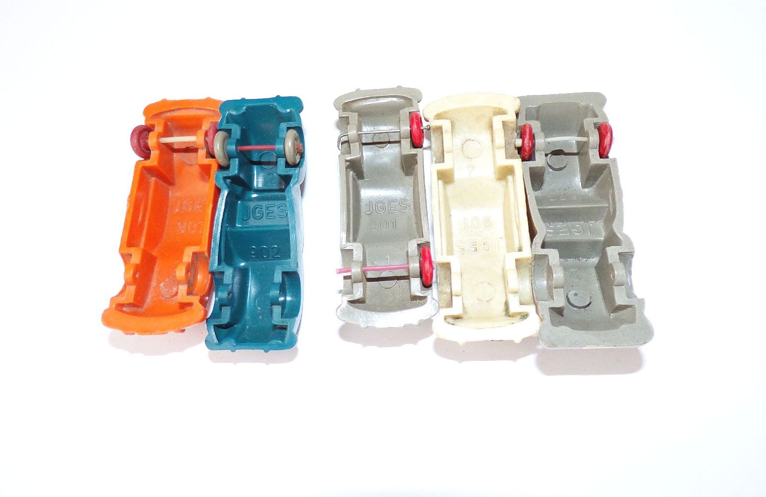 Konvolut IGES Modellauto unverglast DDR 5 Stück Ersatzteilspender Konvolut IGES Modellauto unverglast DDR 5 Stück Ersatzteilspender