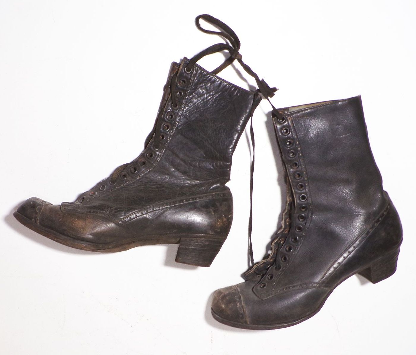 Alte Damen Schuhe Stiefel Leder Schnürschuhe Größe 37,5 um 1900
