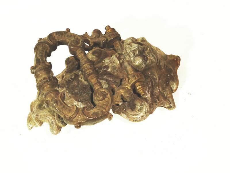 Uralte Möbelbeschläge XL Löwenkopf Prunkvoll Massiv um 1900 Set