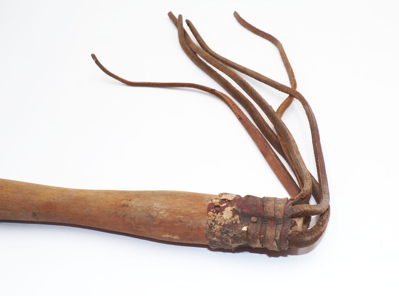 Alte Peitsche Ochsenziemer Antik Holz Leder Riemenpeitsche 