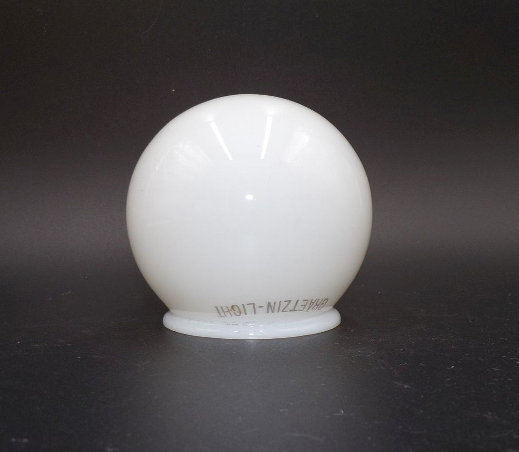 Altes Graetzin Lampenglas für Gaslampe Rund Kugel Weiß um 1900