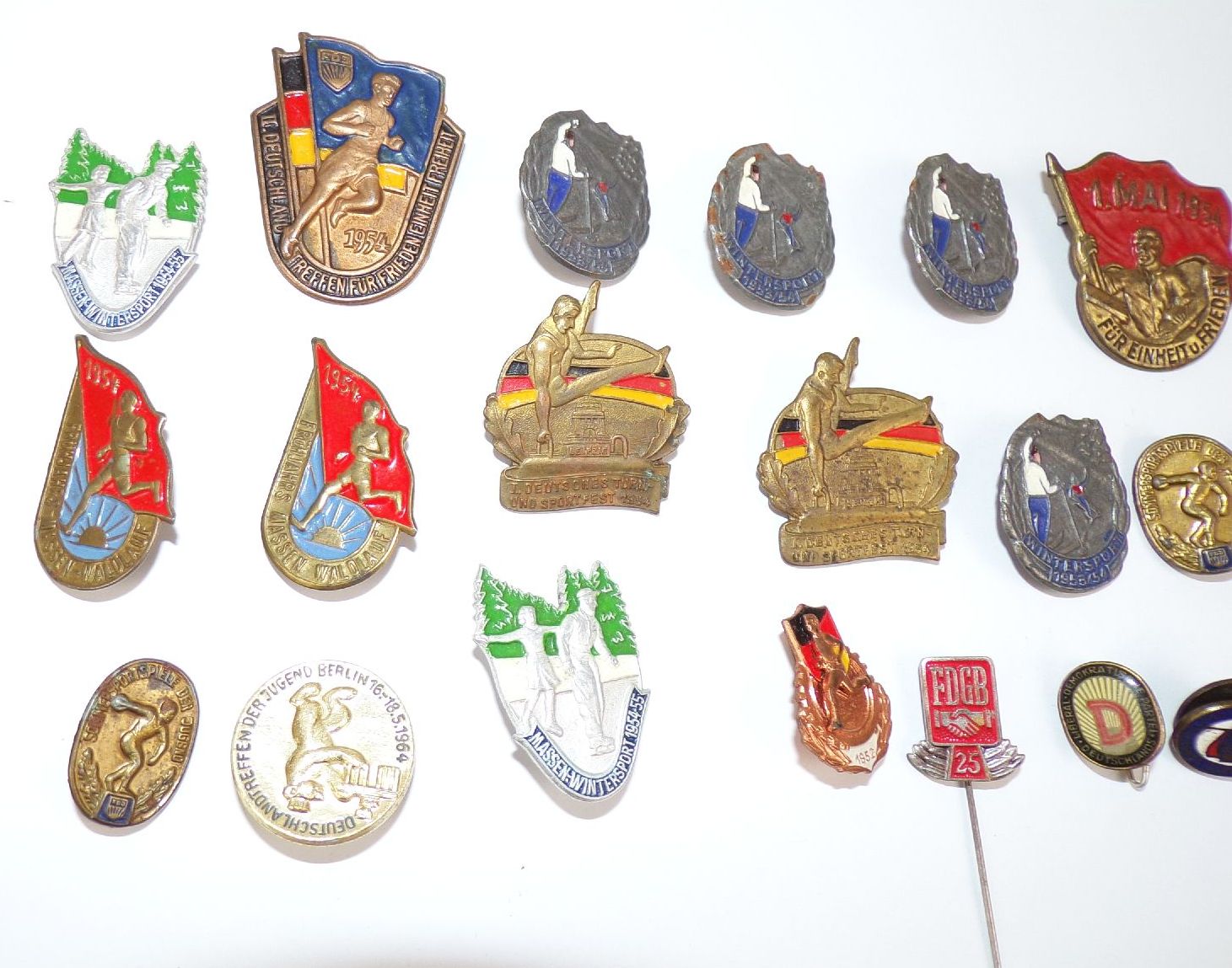 DDR Abzeichen Sport Auszeichnungen Lot 