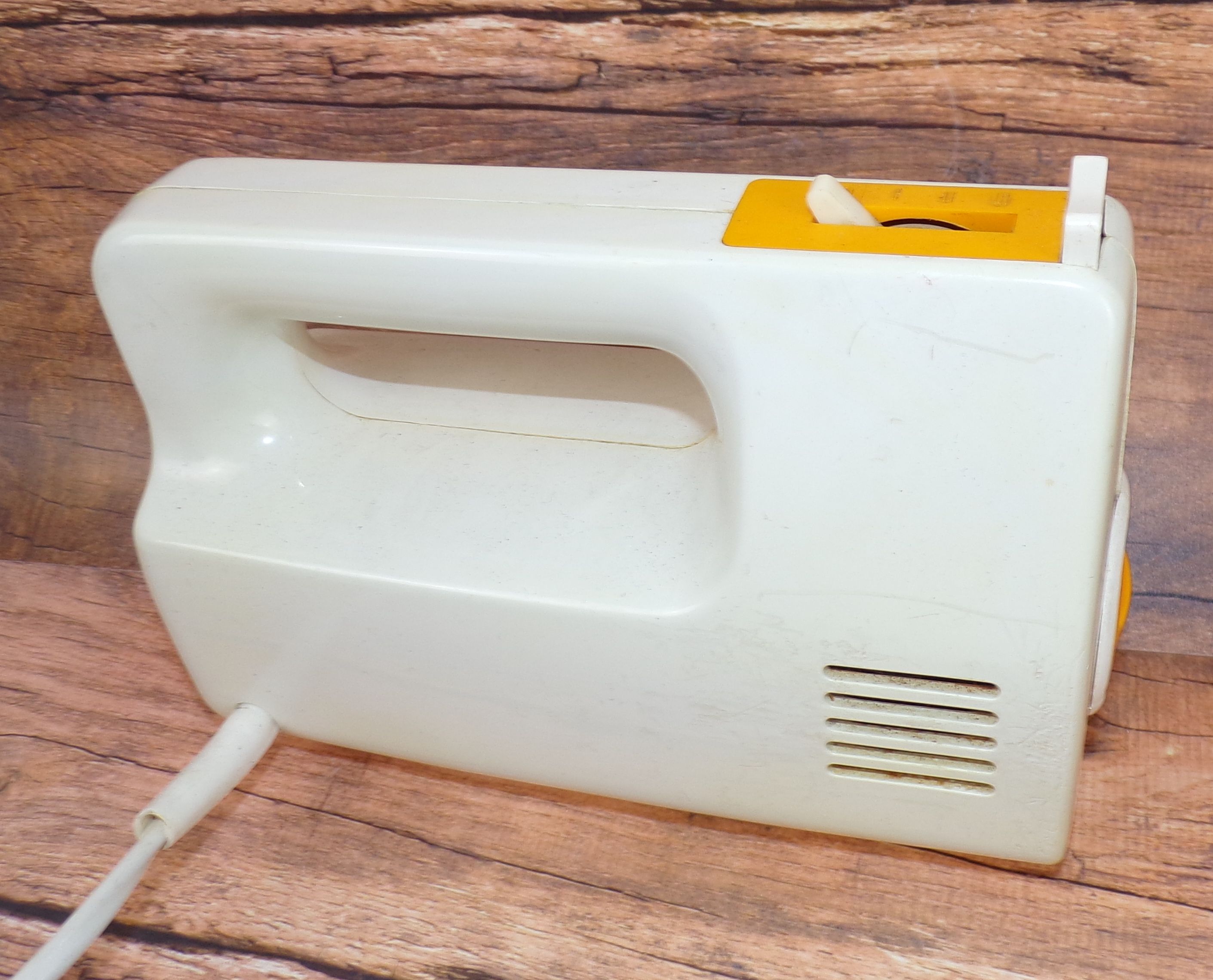 DDR RG28s Weiss Mixer Rührgerät Küchenhilfe 