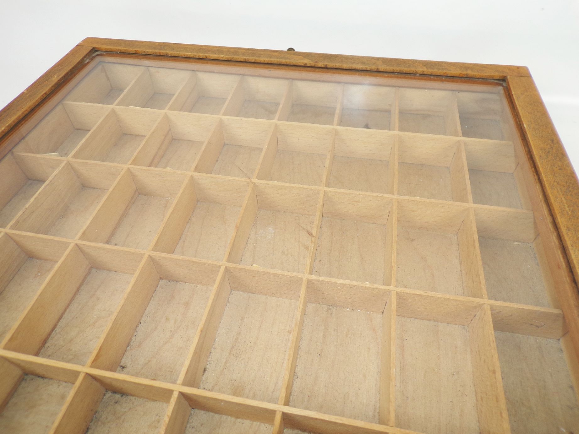 Alte Verkaufsvitrine ESC ZNF Indanthren Göggingen Nähseide Reklame Werbung