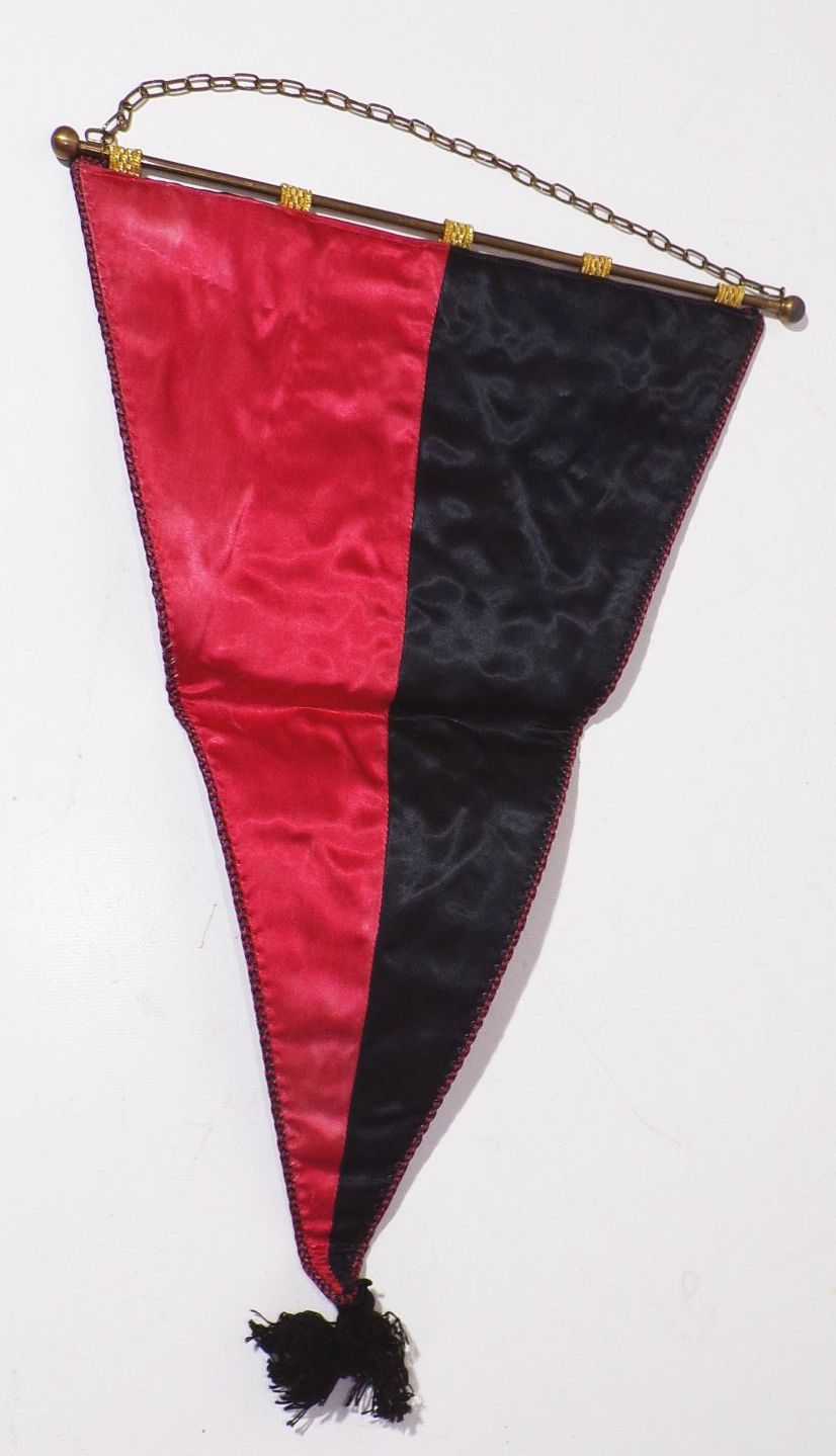 Alter Fussball Wimpel In Freundschaft VFB Neckarrems bestickt 