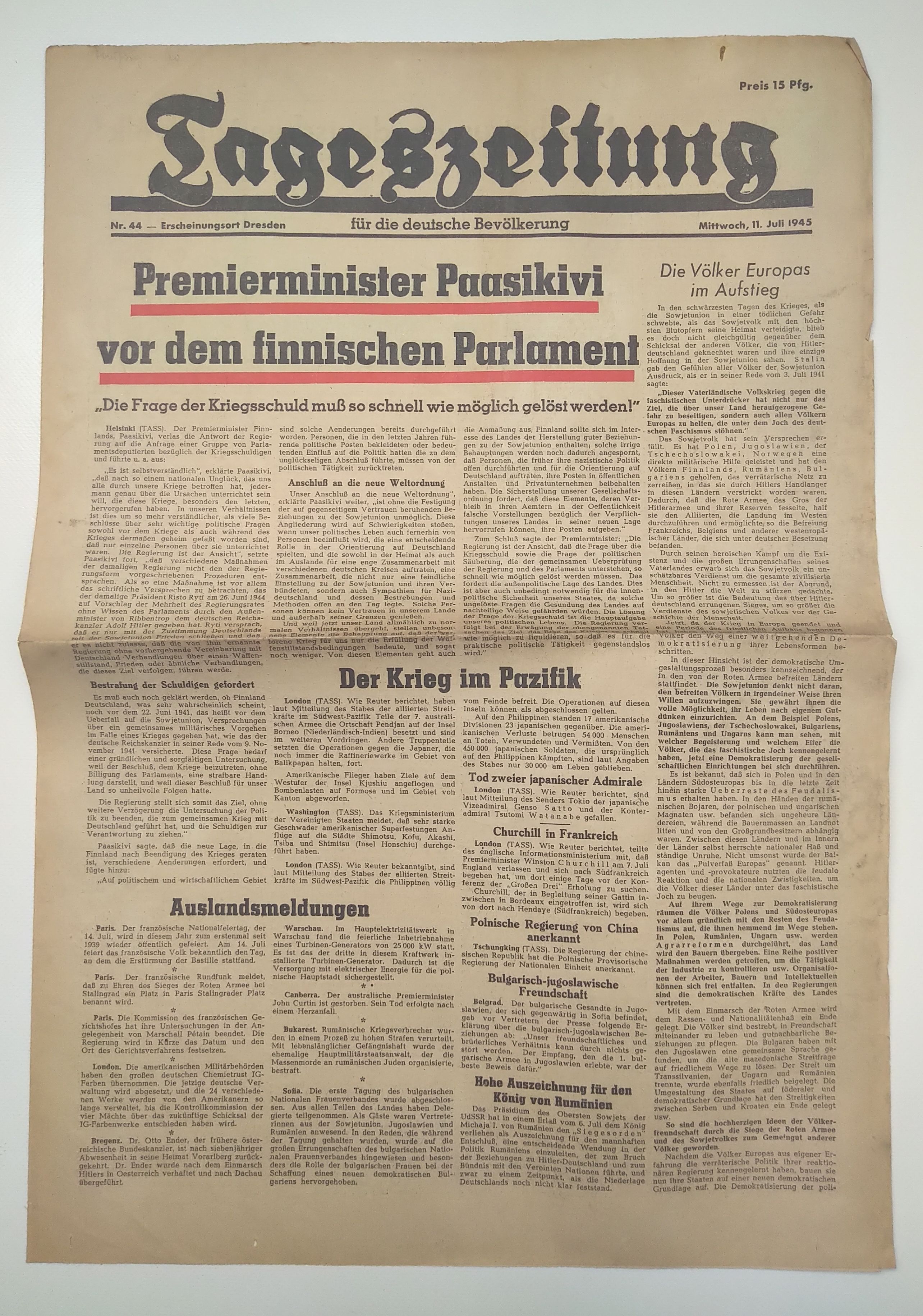 Tageszeitung Paasikivi vor dem finnischen Parlament 1945 Nr 44