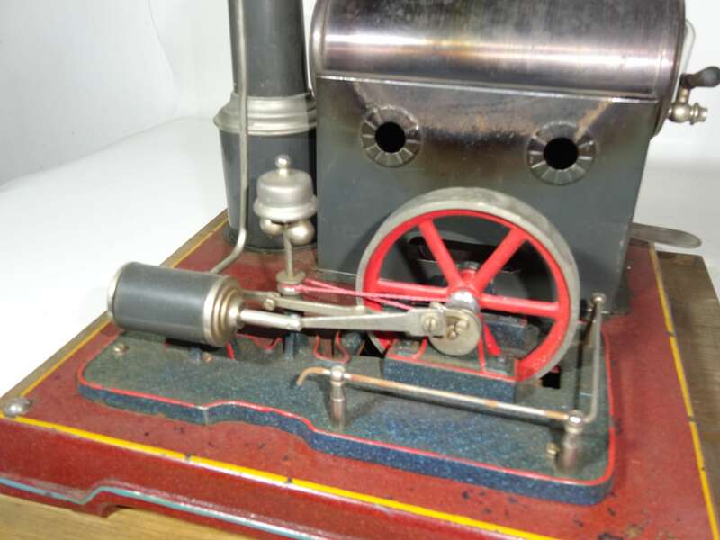 Alte Falk Dampfmaschine 