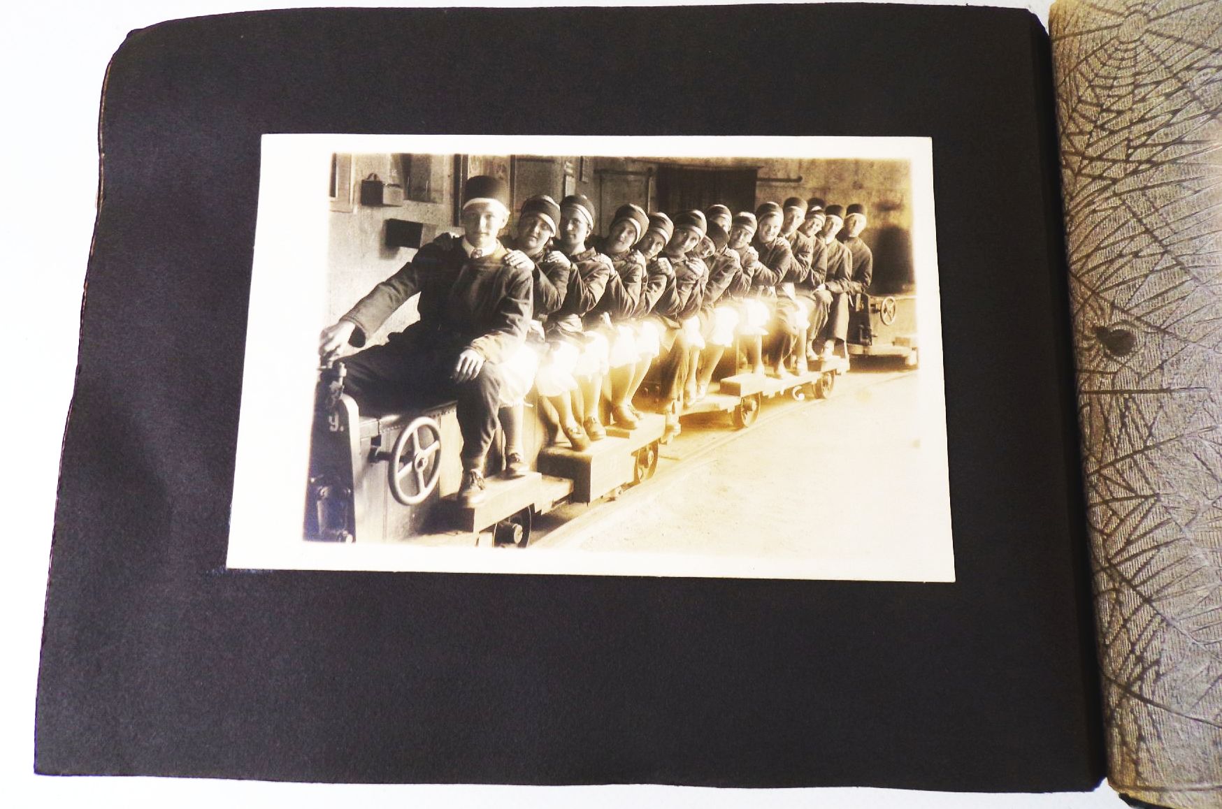 Fotoalbum deutsche Alpenstraße Obersalzberg 1930 er Karten Fotos Fotoalbum deutsche Alpenstraße Obersalzberg 1930 er Karten Fotos