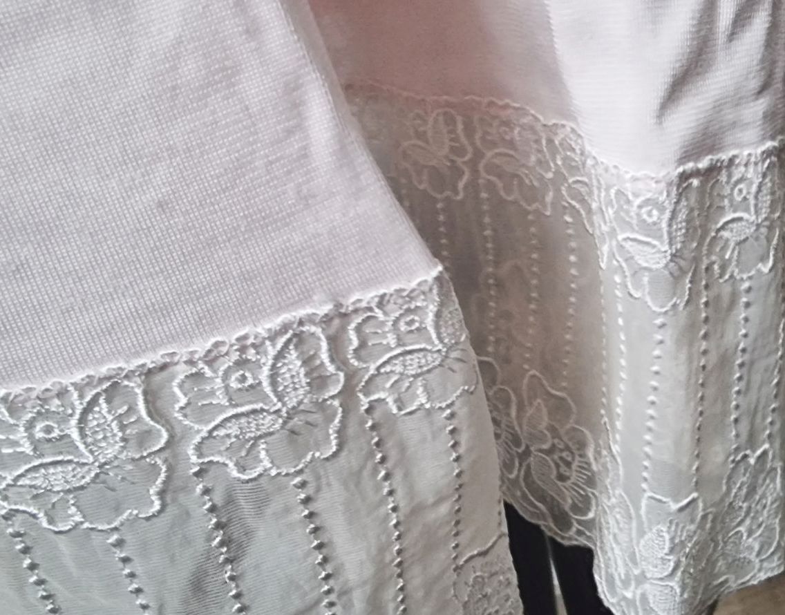 Negligee Damen Nachthemd Vintage Unterhemd hell rosa weiß alter Unterrock Negligee Damen Nachthemd Vintage Unterhemd hell rosa weiß alter Unterrock