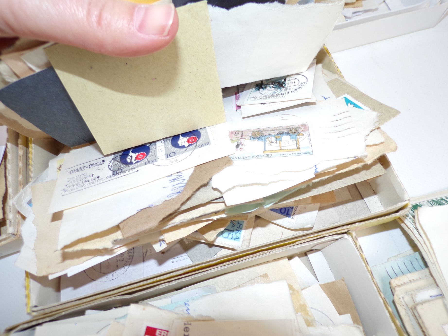 Briefmarken Konvolut DDR BRD Ausland 