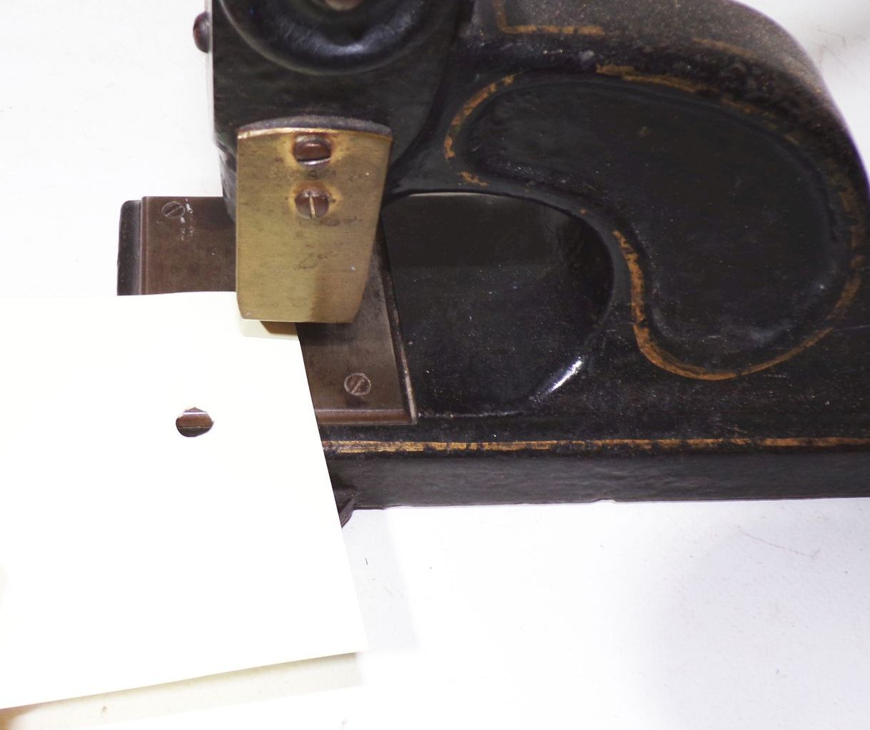 Alter Locher Banklocher Gusseisen Entwerter