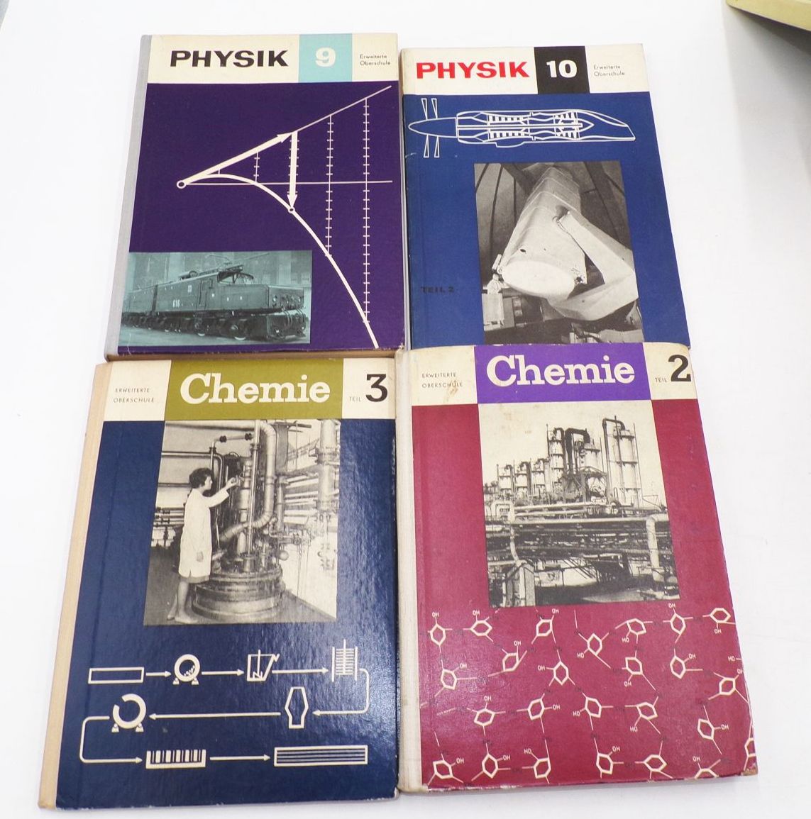 Konvolut Schulbücher DDR Physik Chemie Mathematik Staatsbürgerkunde Konvolut Schulbücher DDR Physik Chemie Mathematik Staatsbürgerkunde
