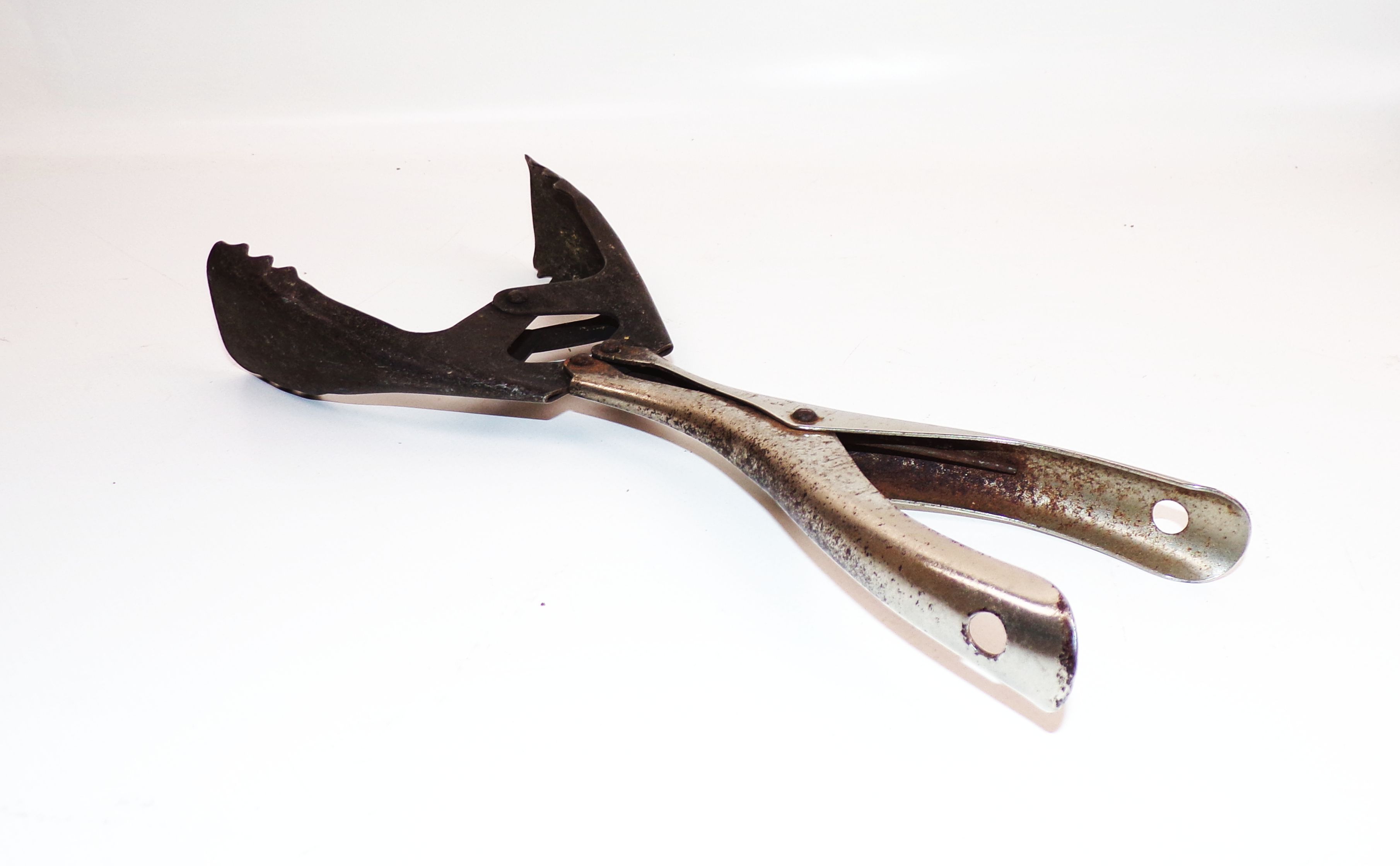 DDR Kohlenzange Zwicker Brikettzange Ofenbesteck