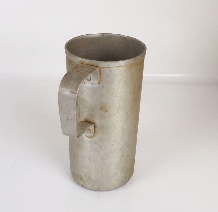 Alter Aluminium Behälter 1 Liter Deko Becher Pflanzgefäß 