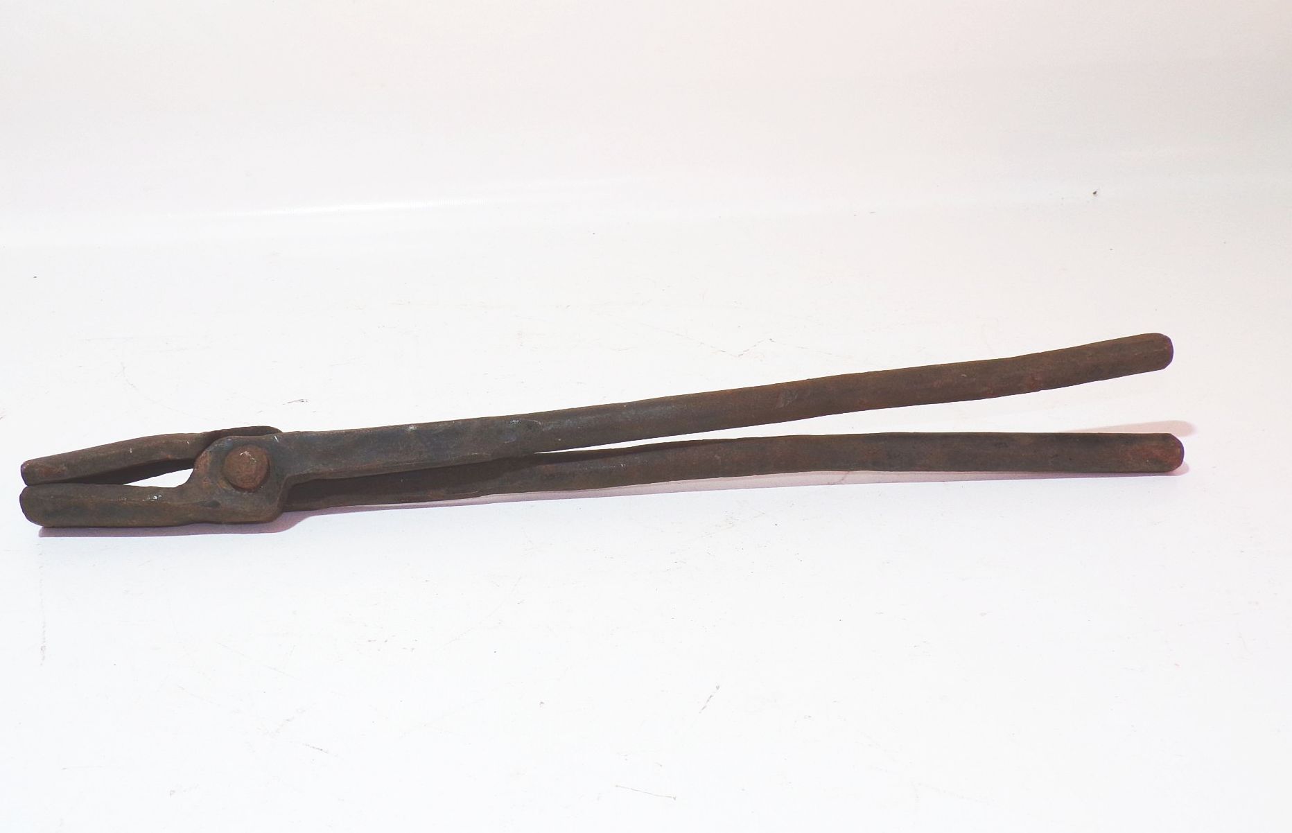 Alte Schmiedezange Werkzeug Schmied Rundmaulzange