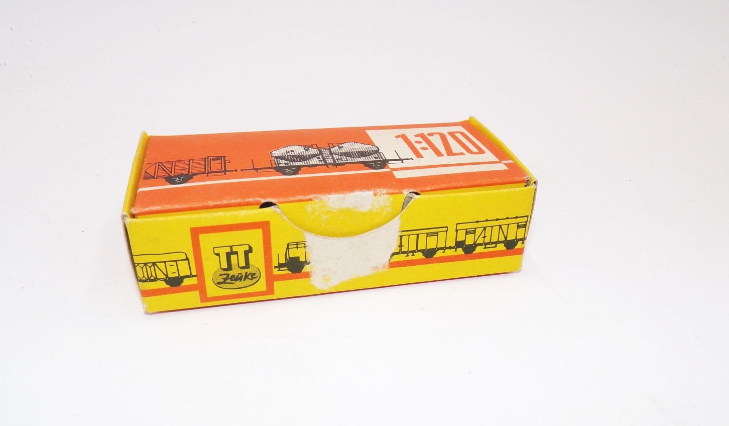 Zeuke TT Weinfasswagen analog DDR Güterwagen Zeuke TT Weinfasswagen analog DDR Güterwagen