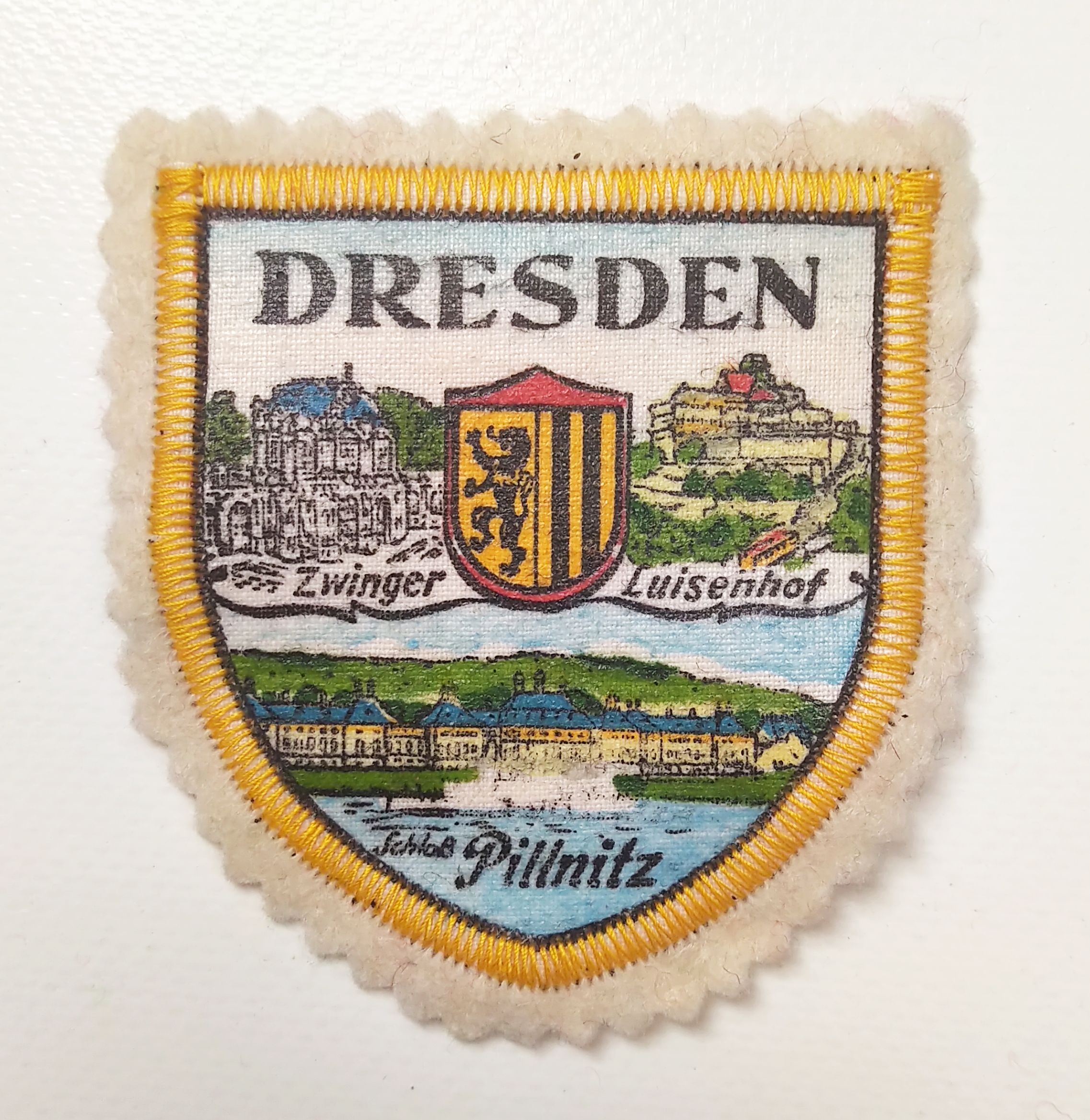 DDR Aufnäher Dresden Zwinger Luisenhof Schloß Pillnitz patch Sachsen DDR Aufnäher Dresden Zwinger Luisenhof Schloß Pillnitz patch Sachsen