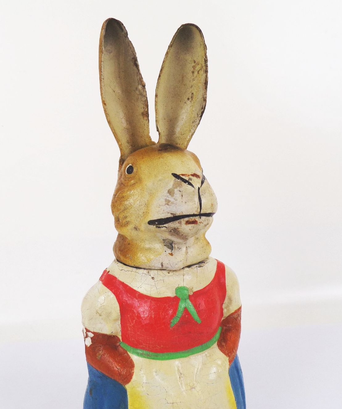 Alter Candy Container Frau Osterhase Bunt aus Pappmaschee Alter Candy Container Frau Osterhase Bunt aus Pappmaschee